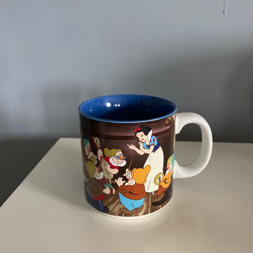Walt Disney Snow White & Seven Dwarfs Mug
